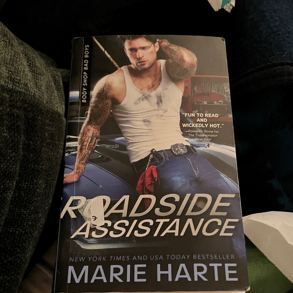 Roadside Assistance by Marie Harte Book
